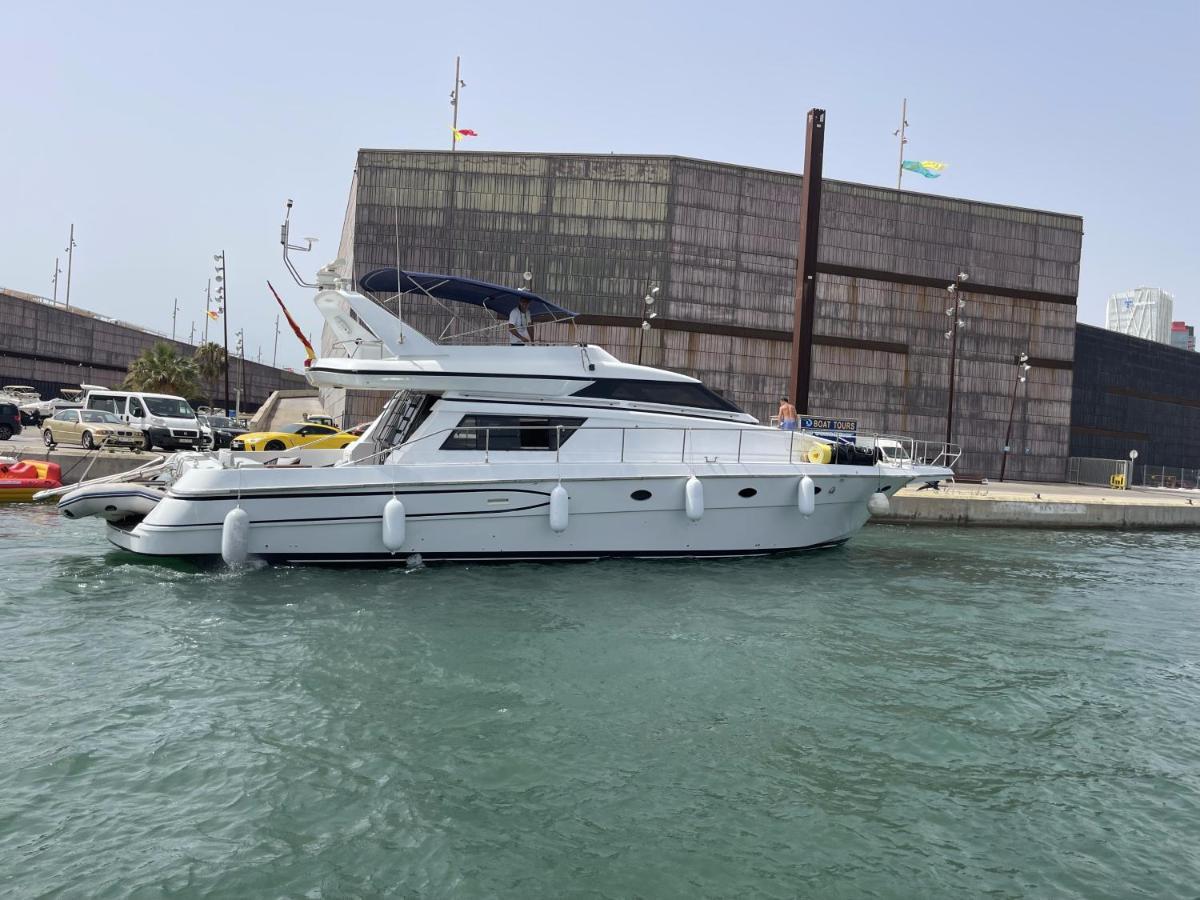 Hotel Yacht Sotavento 산트 아드리아 데 베소스 외부 사진