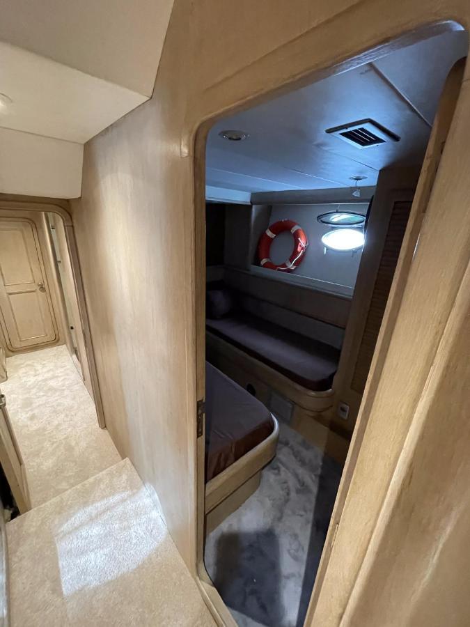 Hotel Yacht Sotavento 산트 아드리아 데 베소스 외부 사진